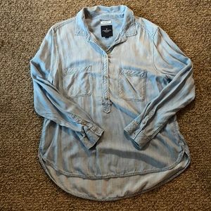 American Eagle Jean Shirt - Size XL